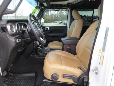 Used 2019 Jeep Wrangler Unlimited Rubicon image 18