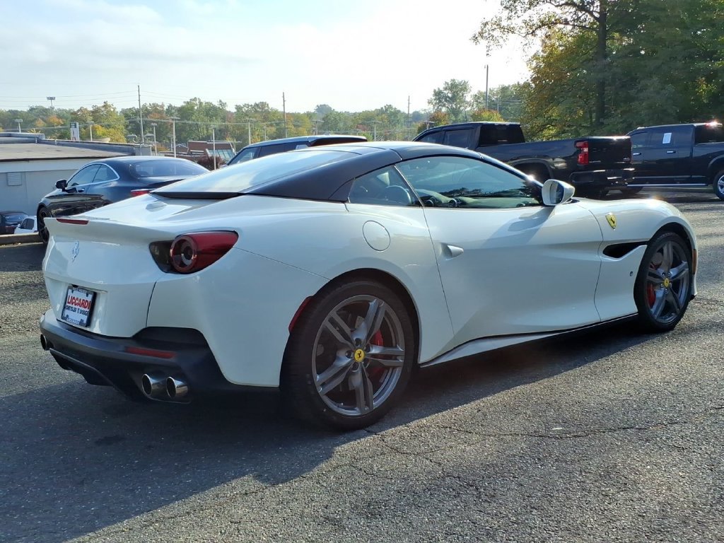 Used 2019 Ferrari Portofino RWD image 6