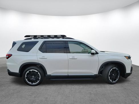 New 2026 Honda Pilot Touring image 4