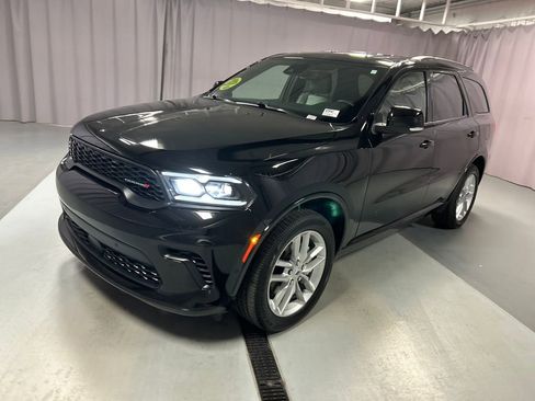 Used 2024 Dodge Durango GT image 3