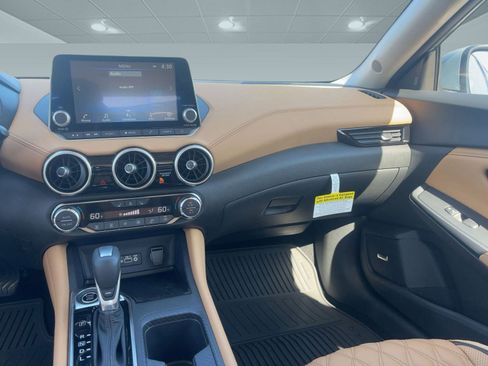New 2025 Nissan Sentra SV w/ SV Premium Package image 28