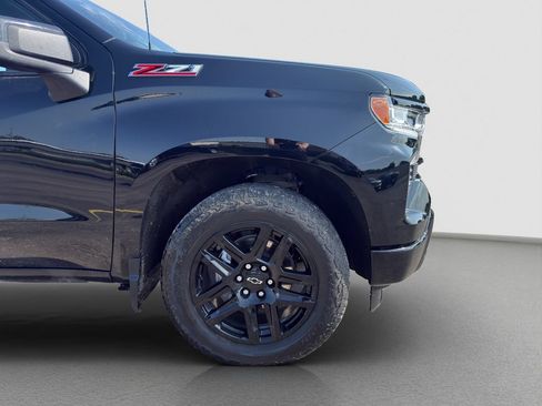Used 2023 Chevrolet Silverado 1500 RST AWD/4WD image 21