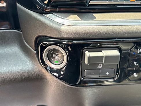 Used 2024 Chevrolet Silverado 1500 High Country w/ Technology Package image 30