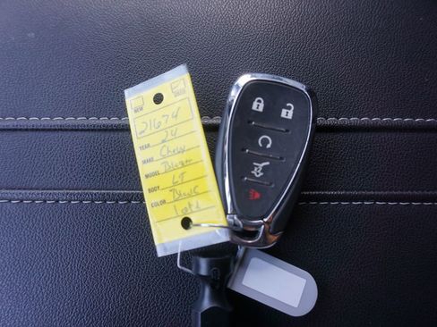 Used 2024 Chevrolet Blazer LT image 32