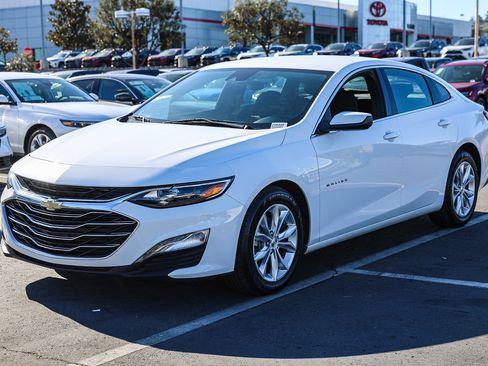 Used 2023 Chevrolet Malibu LT image 18