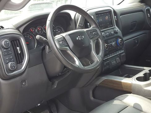Used 2021 Chevrolet Silverado 1500 LT Trail Boss w/ Convenience Package II AWD/4WD image 23