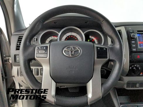 Used 2013 Toyota Tacoma 4x4 Double Cab w/ SR5 Pkg image 16