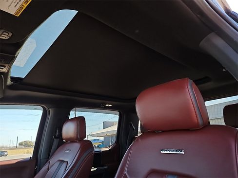 Used 2022 Ford F350 Platinum w/ Tremor Off-Road Package image 21