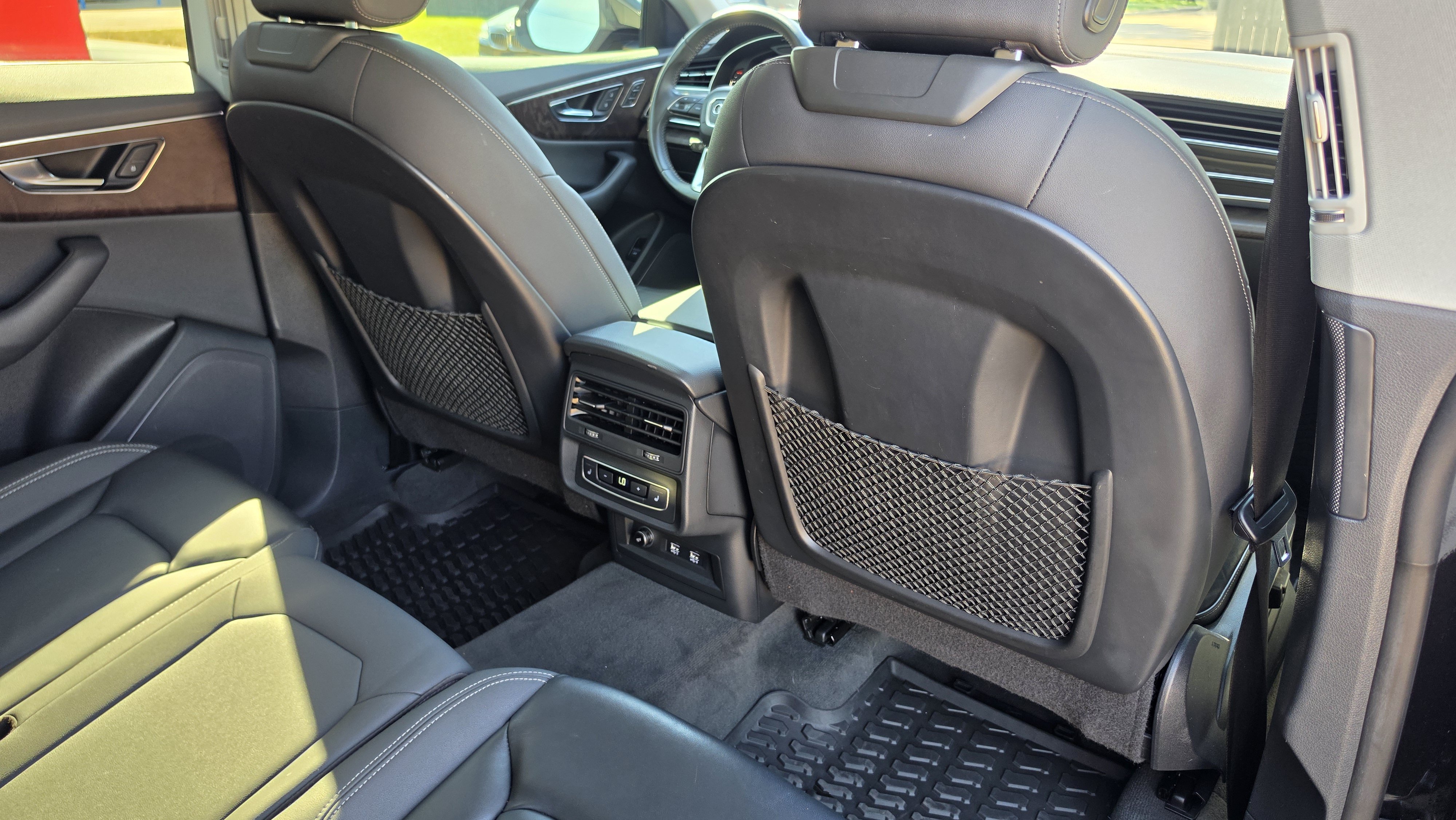 Used 2019 Audi Q8 Premium w/ Convenience Package AWD/4WD image 29