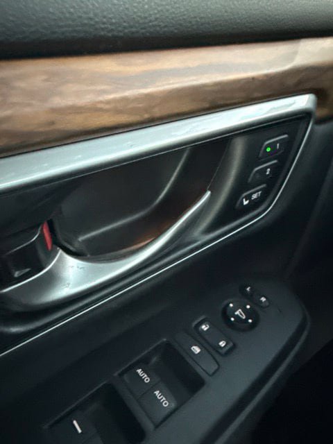 Used 2019 Honda CR-V Touring image 10