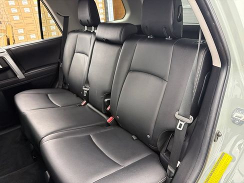 Used 2022 Toyota 4Runner TRD Sport AWD/4WD image 21