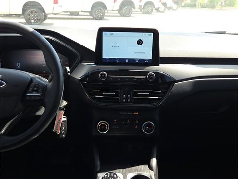 Used 2023 Ford Escape FWD image 11