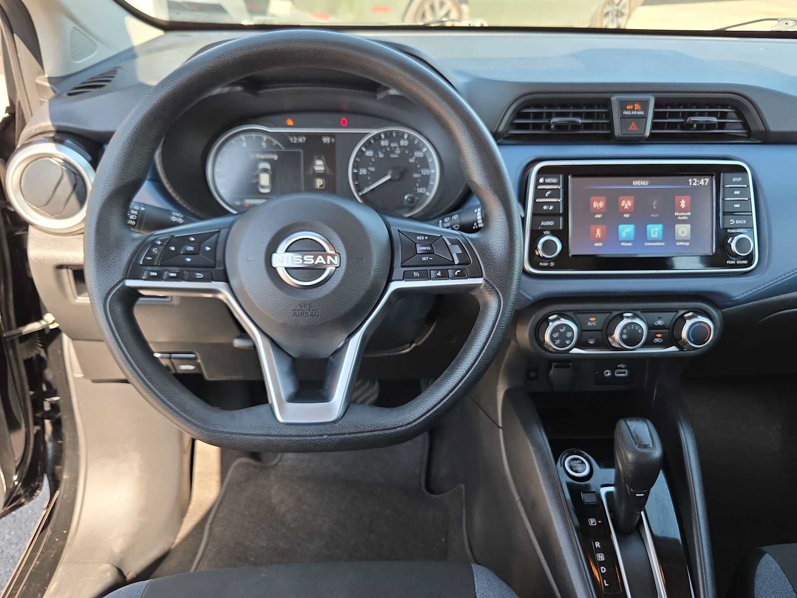 Used 2025 Nissan Versa SV FWD image 14