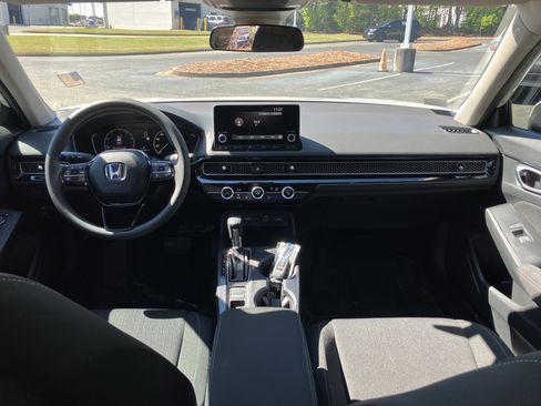 Used 2024 Honda Civic LX image 30