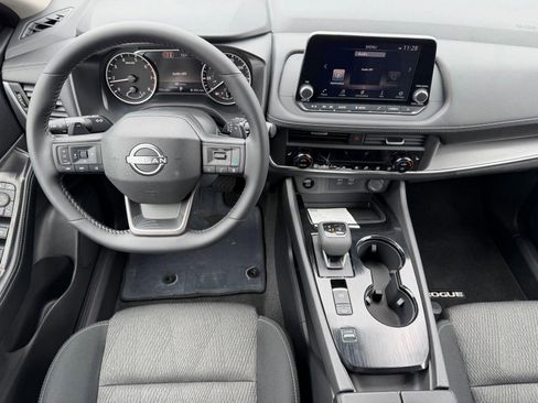 Certified 2026 Nissan Rogue SV w/ Cold Weather Package FWD image 23