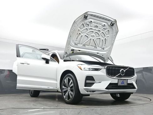 Used 2023 Volvo XC60 B5 Ultimate w/ Climate Package AWD/4WD image 57