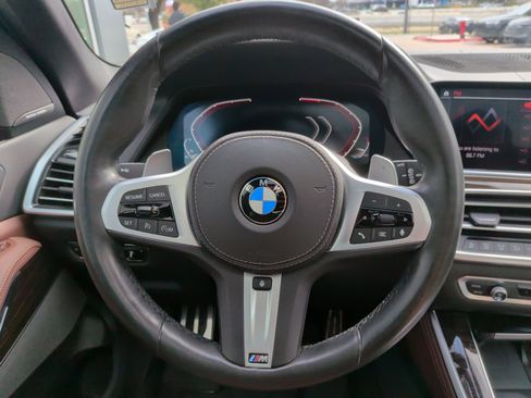 Used 2019 BMW X5 xDrive50i w/ M Sport Package image 18