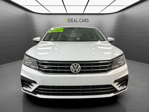 Used 2017 Volkswagen Passat 1.8T R-Line FWD image 2