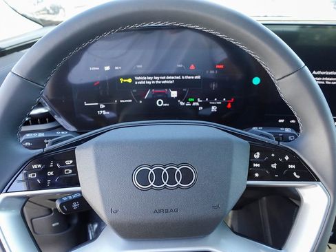 New 2025 Audi Q5 Prestige image 17
