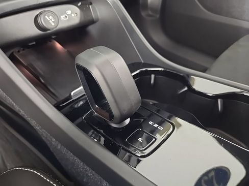 Certified 2023 Volvo C40 P8 Recharge Ultimate w/ Protection Package Premier AWD/4WD image 23