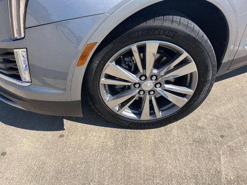 Certified 2025 Cadillac XT5 Premium Luxury image 41