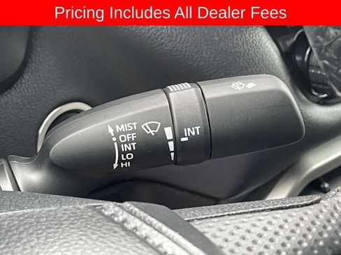 Used 2024 Toyota Tundra Limited AWD/4WD image 29