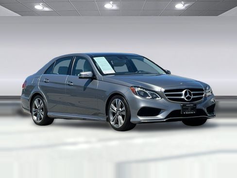 Used 2015 Mercedes-Benz E 350 4MATIC Sedan image 6