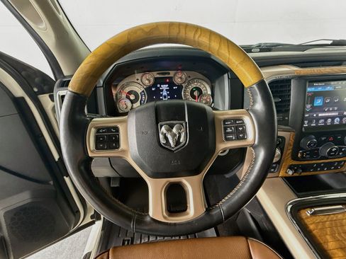 Used 2016 RAM 1500 Laramie Longhorn w/ Convenience Group AWD/4WD image 11
