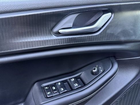 New 2025 Jeep Grand Cherokee Laredo X w/ Luxury Tech Group I image 12