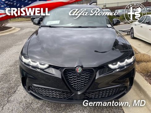 New 2024 Alfa Romeo Tonale Veloce image 3