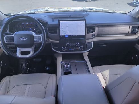 Used 2023 Ford Expedition Max Limited image 30
