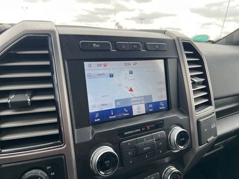 Used 2019 Ford F150 Platinum w/ Equipment Group 701A Luxury image 13