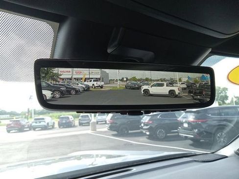 New 2025 Toyota Tundra Limited image 12