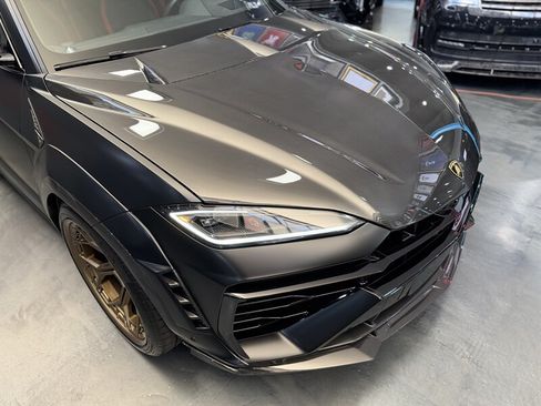 Used 2025 Lamborghini Urus SE AWD/4WD image 4