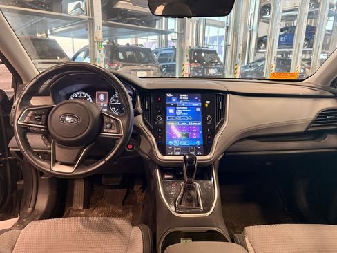 Used 2022 Subaru Outback Premium image 11