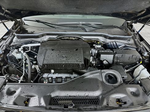 Used 2025 Acura MDX SH-AWD w/ Technology Package image 36