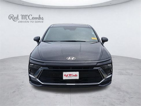 Certified 2025 Hyundai Sonata Limited FWD image 11