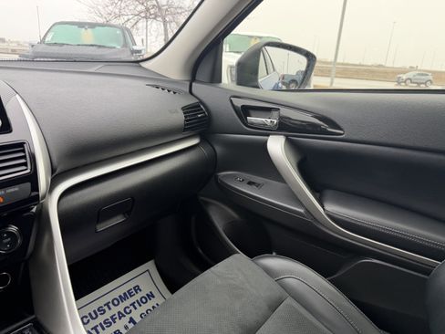 Used 2025 Mitsubishi Eclipse Cross SE image 11