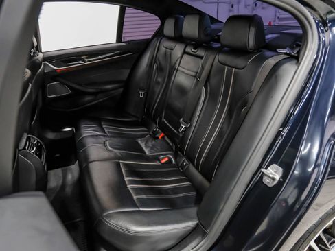 Used 2022 BMW 540i w/ M Sport Package image 15