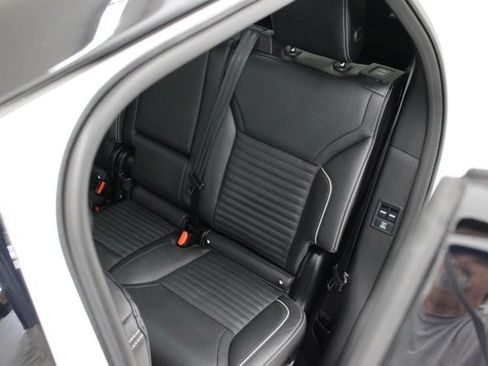 Used 2023 Land Rover Discovery S R-Dynamic AWD/4WD image 47