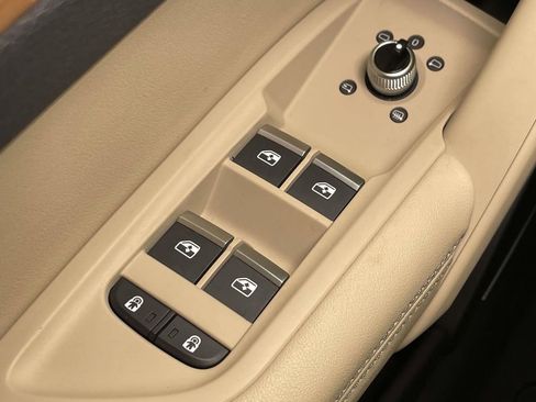 Used 2023 Audi Q5 2.0T Premium Plus w/ Premium Plus Package image 37