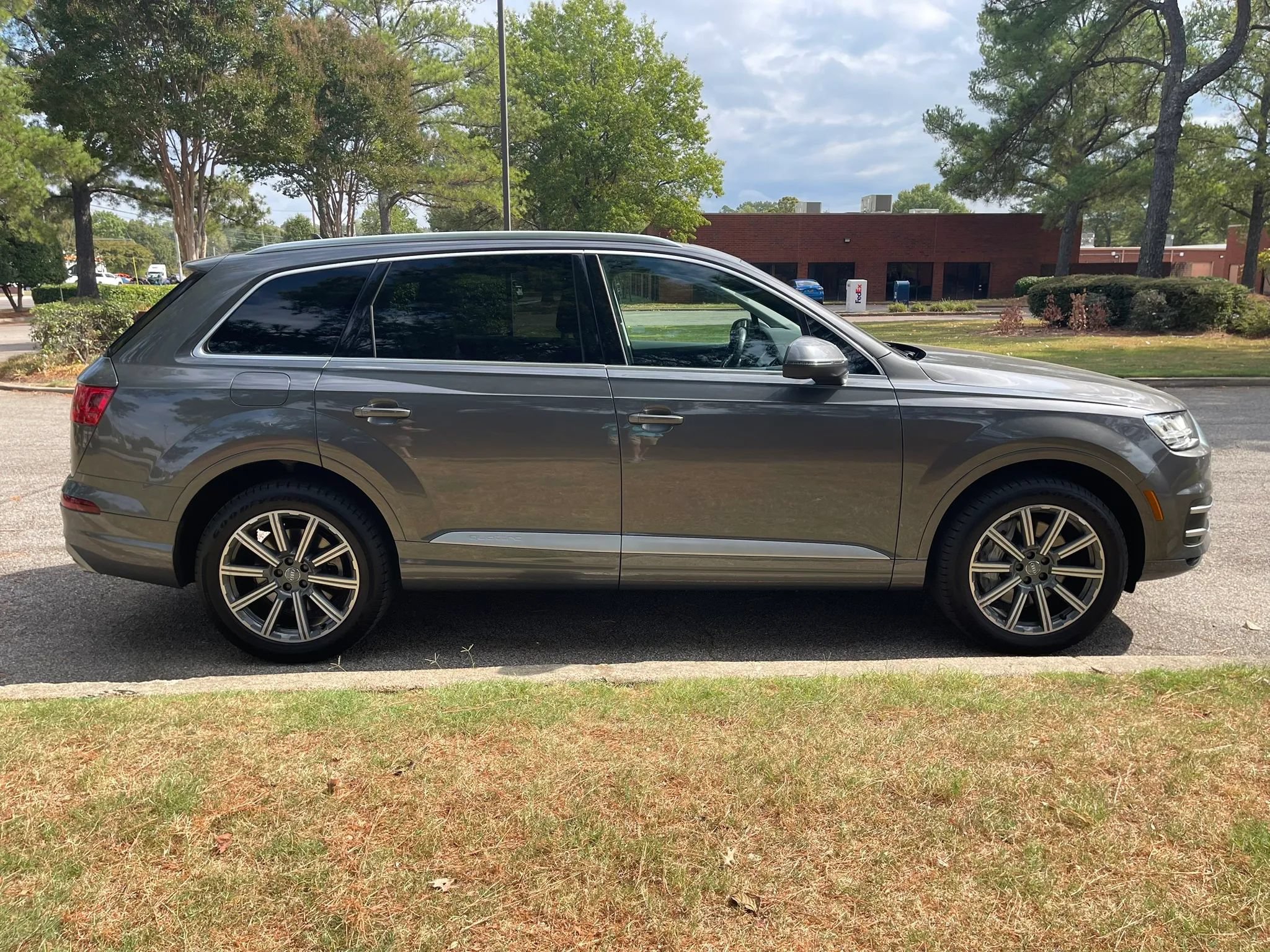 Used 2019 Audi Q7 2.0T Premium Plus w/ Premium Plus Package AWD/4WD image 6