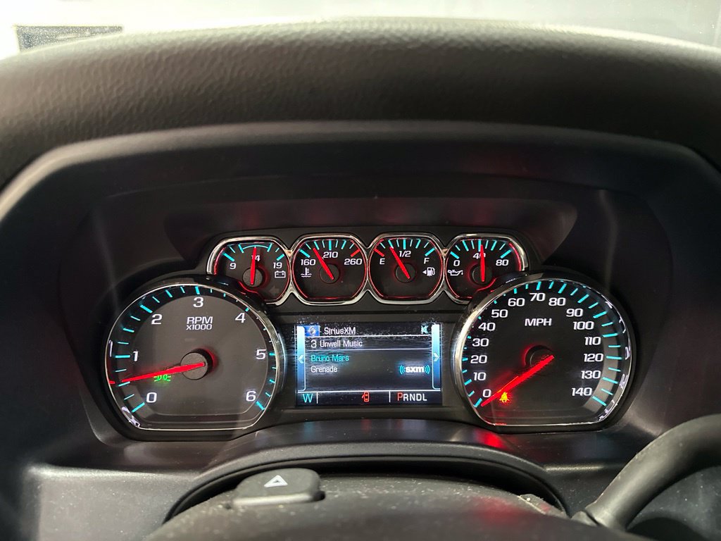 Used 2018 Chevrolet Silverado 1500 LT w/ All Star Edition AWD/4WD image 11