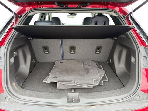 Used 2022 Chevrolet Bolt EUV Premier w/ Sun & Sound Package image 17