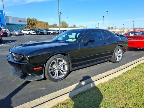 Used 2022 Dodge Challenger R/T image 3