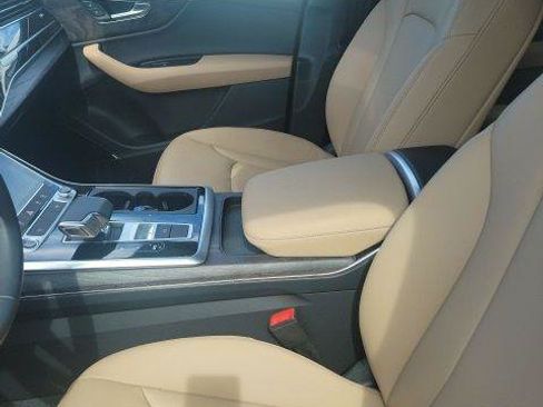 Used 2026 Audi Q7 2.0T Premium w/ Convenience Plus Package AWD/4WD image 3