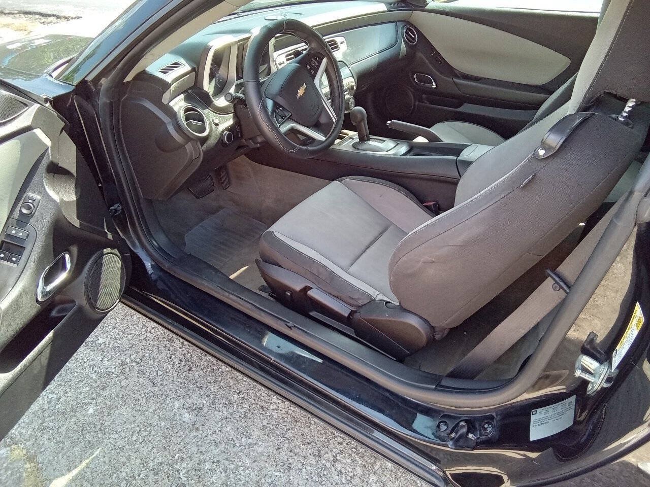 Used 2013 Chevrolet Camaro LS w/ Silver Rally Stripe Package RWD image 4