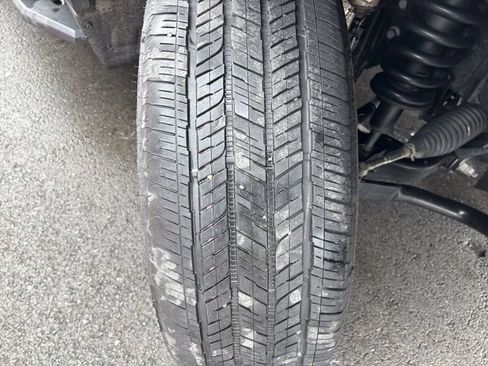 Used 2024 Toyota Tundra Limited image 9