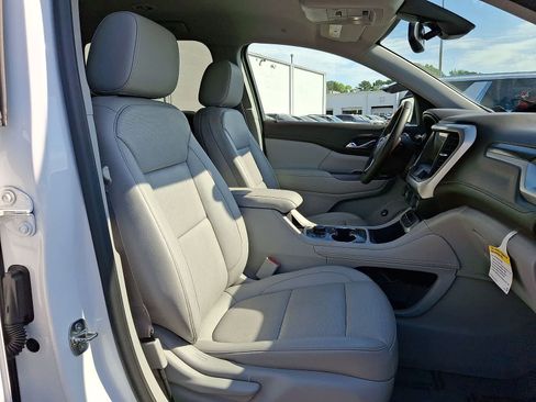 Certified 2023 GMC Acadia SLT image 33