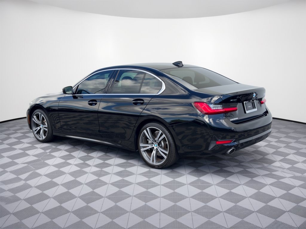 Used 2020 BMW 330i xDrive Sedan w/ Convenience Package AWD/4WD image 3